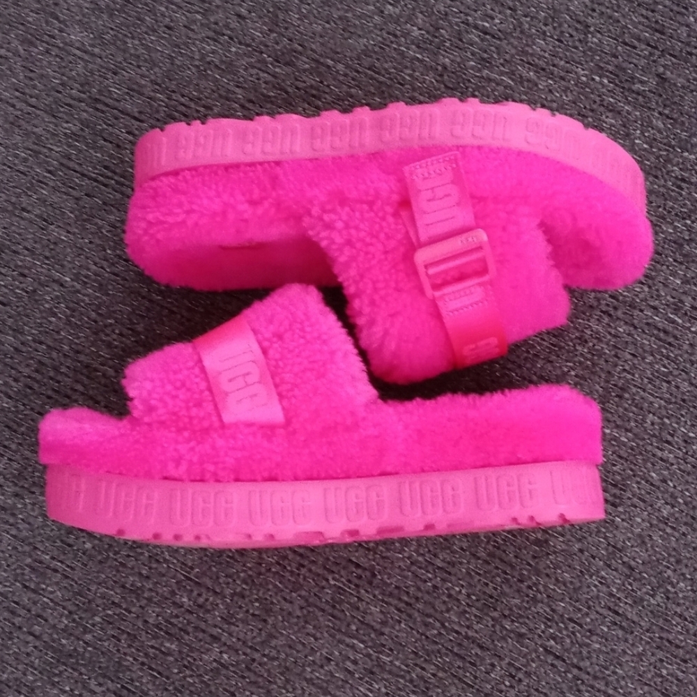 💗UGG💗 - Fluffita Hot Pink Flatform Slipper - Picture 8 of 12